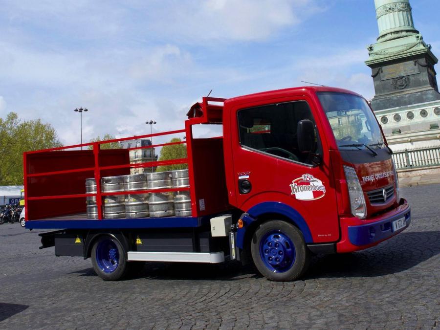 Renault Maxity Electric 2010 года  (фото 2 из 12)